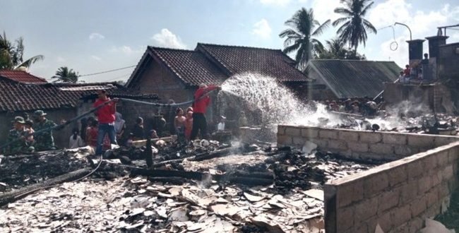 129 Rumah Adat Sade Lombok Terbakar, Pemerintah Siapkan Pemulihan