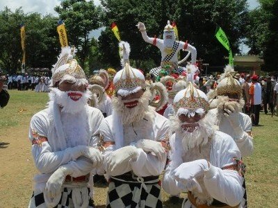 Tari Kethek Ogleng